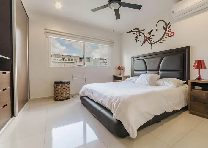 Apartment Penthouse With Rooftop And Jacuzzi In Downtown *